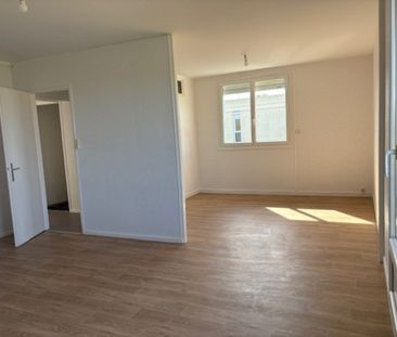 Location Appartement 5 pièces 75 m² La Châtre - Photo 6