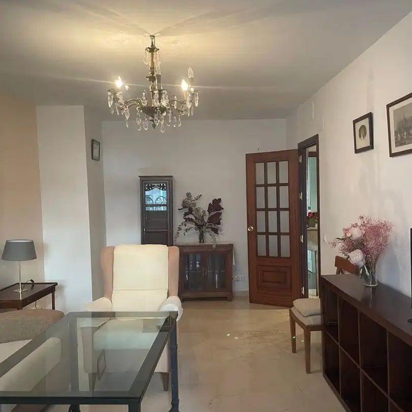 Piso de alquiler en Zona Centro - Photo 1