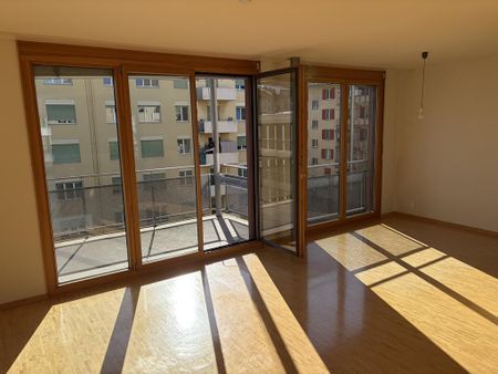 Ruhige und kinderfreundliche 3.5-Zimmerwohnung mit Balkon - Photo 2
