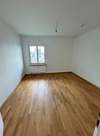 Zentrale 2-Zimmer-Wohnung mit Einbauküche und Balkon 1102-24.15 - Foto 3