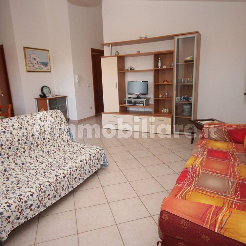 Appartamento via Romagna 24, Centro, Orosei - Photo 1