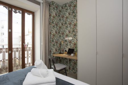 Amplio y Elegante Hogar de 3 Habitaciones en el Corazón de Russafa - Photo 2