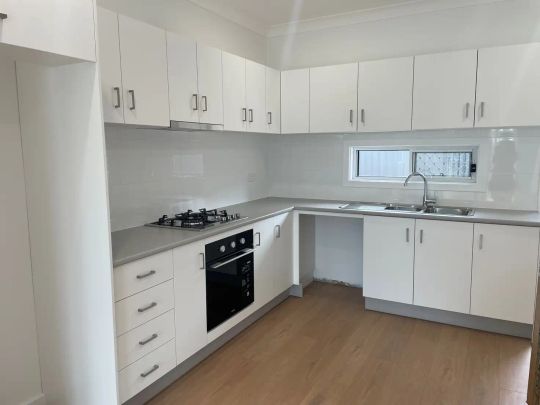 “GRANNY FLAT” - Photo 1