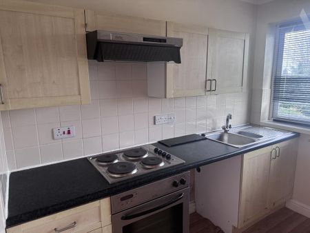 2 bedroom maisonette to rent - Photo 5