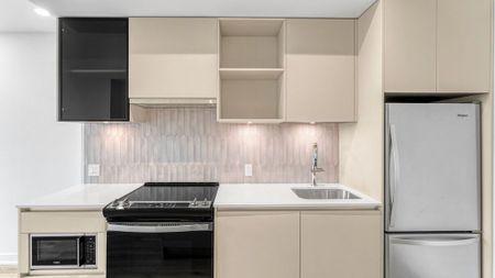 For Lease - 405 Dundas Street Unit# 306, Oakville, Ontario - Photo 2