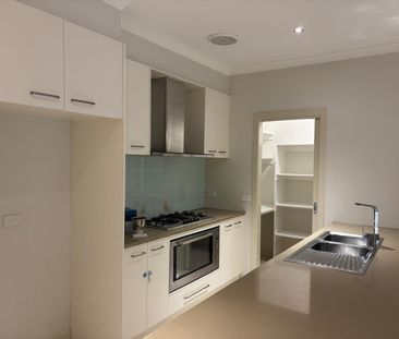 Modern Comfort Meets Everyday Convenience - Photo 1