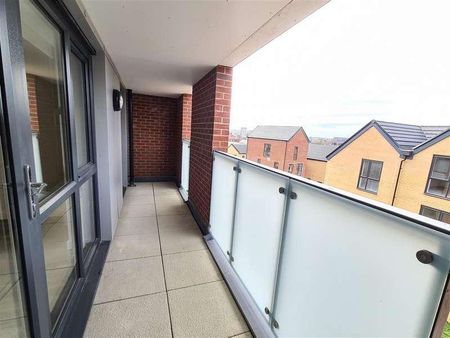 Heaton House,borehamwood, WD6 - Photo 5