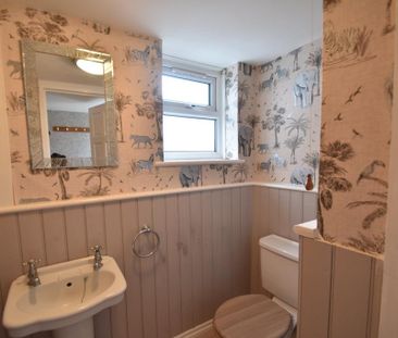 4 bedroom detached house to rent - Photo 6