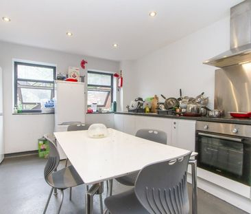 Bedsit, Vecqueray St, CV1 - Photo 3