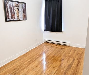 4 1/2 LOGEMENT À LOUER à Côte-des-Neiges - Photo 1