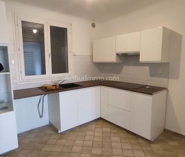 Location Villa 4 pièces 124 m2 à Sainte-Tulle - Photo 3