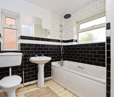 3 bedroom semi-detached house to rent - Photo 6