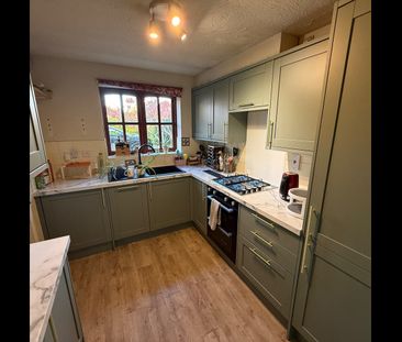 3 Bed Terraced House, London, SE3 - Photo 2