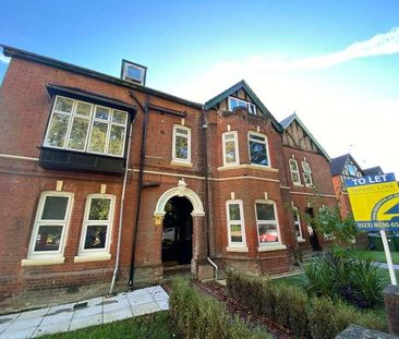 Furzedown Road, SO17 - Photo 5