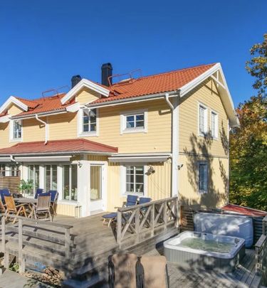 Höjdvägen, Saltsjö-Boo - Photo 1