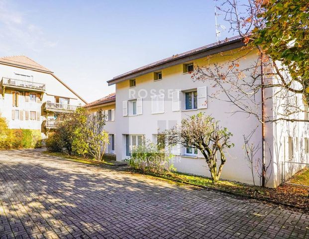 A LOUER, superbe appartement de 3 pièces au 1er étage - Photo 1