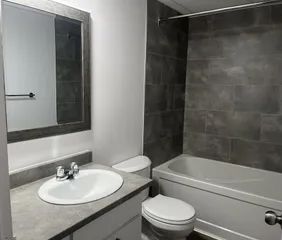 1 room apartment of 77m² in Sherbrooke - Photo 2