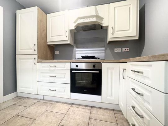 3 bedroom terraced house to rent - Photo 1