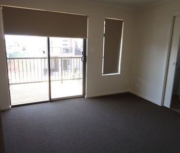 Unit 4/60 Augustine Street - Photo 3