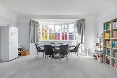 3 bedroom apartment to rent - Photo 3