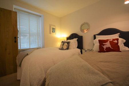 2 bedroom terraced house to rent - Photo 3
