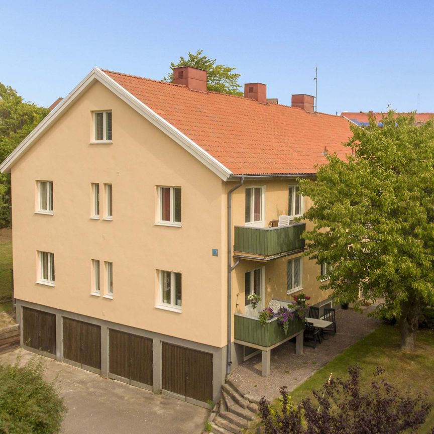 2 rok, Prinsgatan 6, Motala - Photo 2