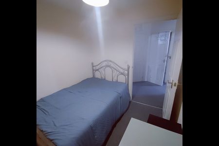2 Bed Flat, Signet Square, CV2 - Photo 2