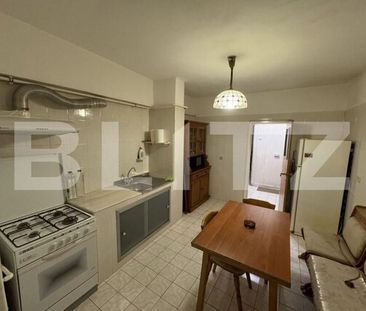Apartament ultracentral cu 3 camere, centrală proprie și aer condiționat - Photo 3