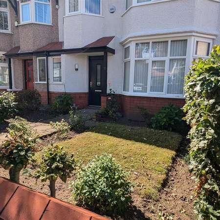 Rolleston Drive, Wallasey, CH45 - Photo 1