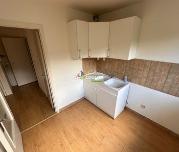 Location Appartement 1 pièce 31m² - Photo 3