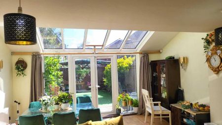 3 bedroom end of terrace house to rent - Photo 3