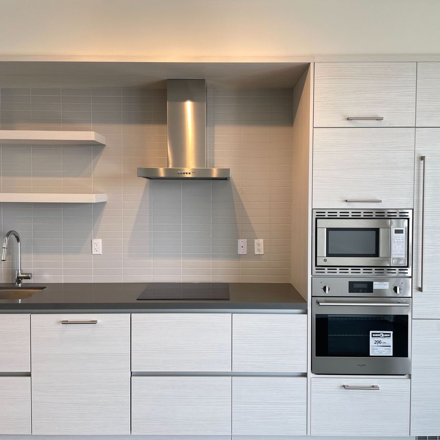 For Lease - 2221 Yonge Street Unit# 4405, Toronto, Ontario - Photo 1