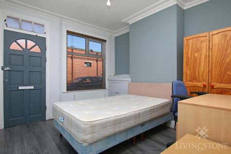 3 bedroom terraced house to rent - Photo 4