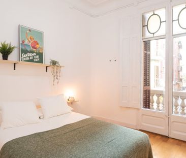 Carrer Gran de Gràcia, Barcelona, Catalonia 08012 - Photo 4