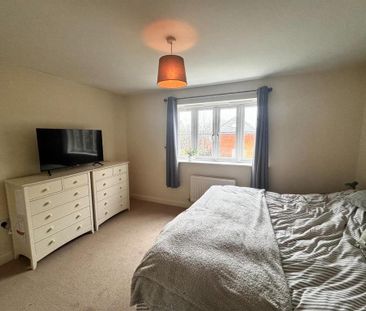 2 bedroom semi-detached house to rent - Photo 2