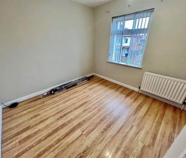 37 Mayfair Avenue, Cregagh, Belfast, BT6 9JA - Photo 3