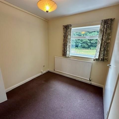 6 bedroom house to rent - Photo 1