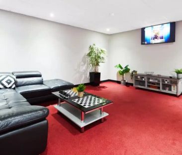 Classic + Studio - Photo 2