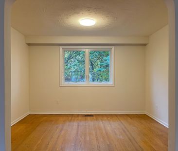 For Lease - 61 Richbourne Court, Toronto, Ontario - Photo 6