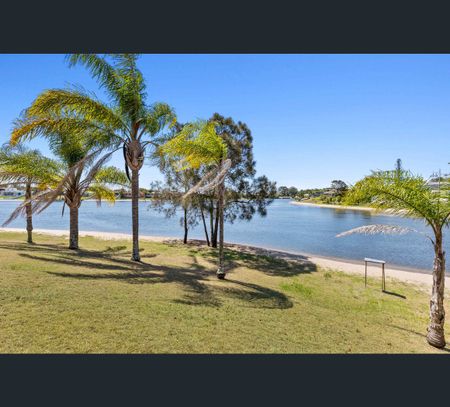 4/5 Barbet Place, Burleigh Waters, Qld 4220 - Photo 3