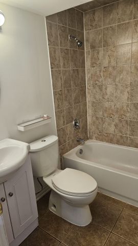 For Lease - 4 Lonestar Crescent Unit# Basement, Brampton, Ontario - Photo 3