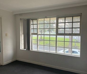 First floor apartment - Photo 1