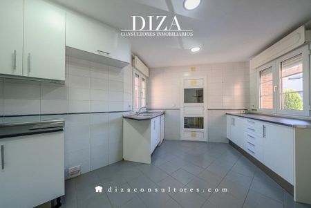 4 bedroom luxury Villa for rent in Madrid, Autonomous Region of Madrid - Photo 5