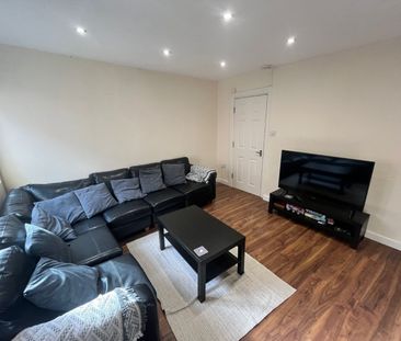 5 bedroom terraced house to rent - Photo 1