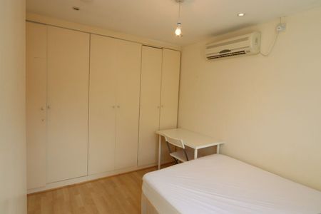 Room in a Shared House, Ropemaker Road, SE16 - Photo 2