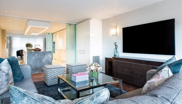 3 bedroom penthouse to rent - Photo 1