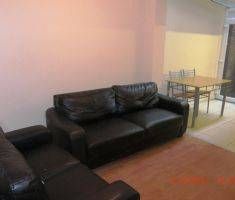 5 Bed Student House in Belfast-Botanic - Photo 1