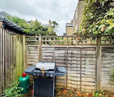 Room in a Shared House, Boundaries Road, SW12 - Photo 5