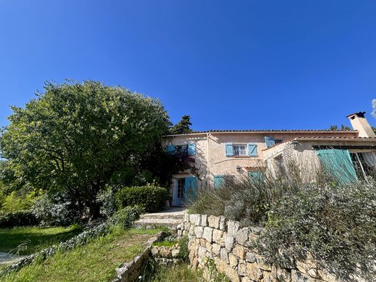 Charmant Mas Provençal de 150m² avec piscine et jardin - Photo 1