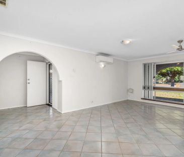 Location & Convenience - Photo 1